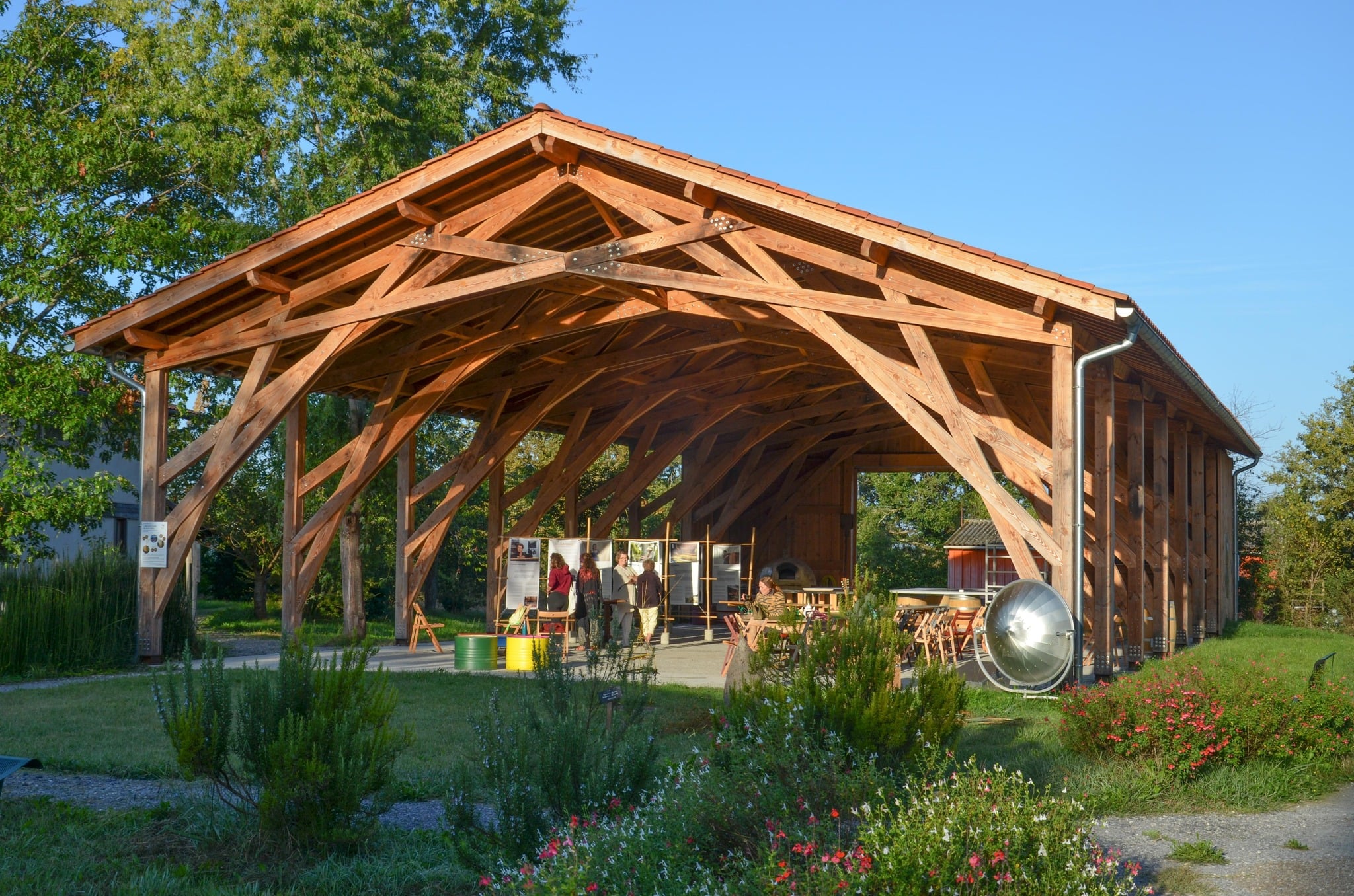 Halle couverte - Image 1